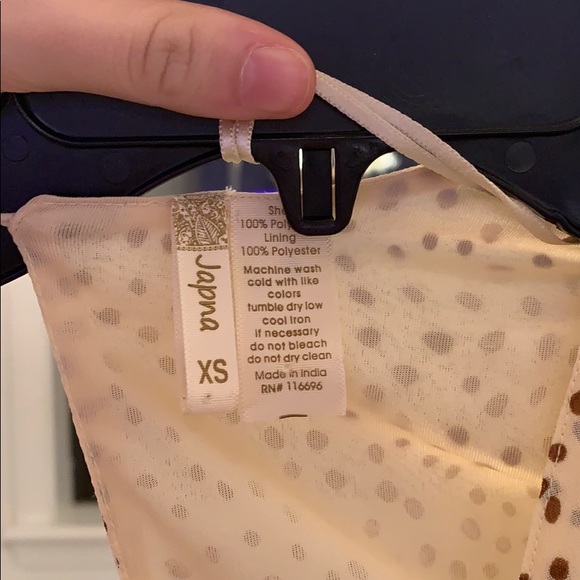 japna cream with brown polkadots - Picture 2 of 2